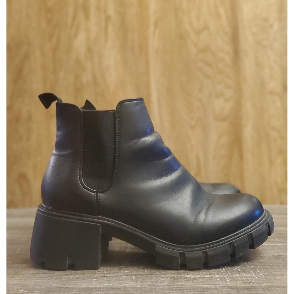 Steve Madden Howler Boots Women's Size 7 Black